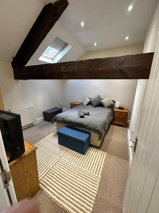 Riverside Apartment In The Centre Boston Bagian luar foto